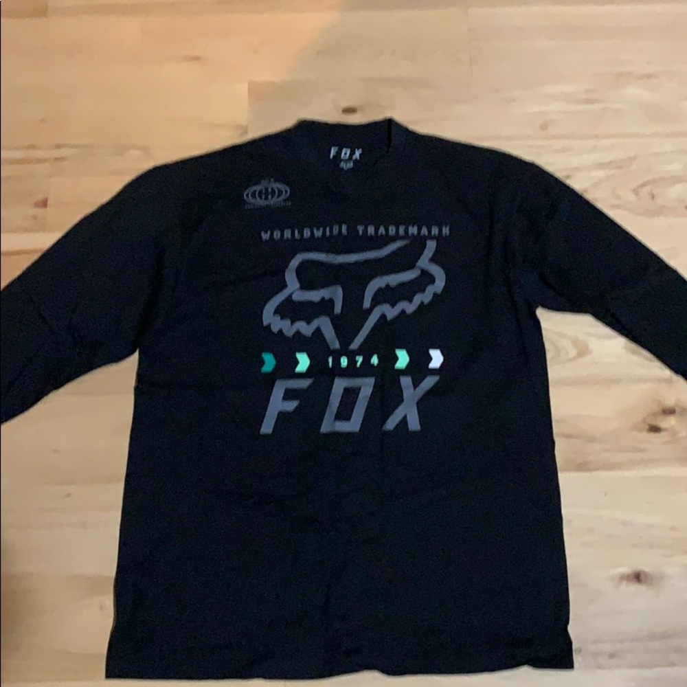 Long-sleeve fox shirt